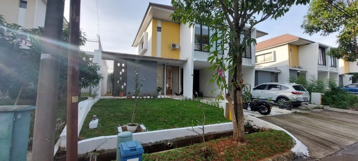 Rumah Dijual Semi Furnished di Cluster Summer Blizz Simpruk Lippo Cikarang 